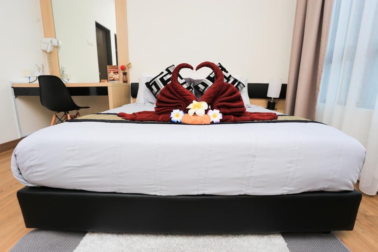MLH Deluxe Studio Suites @ Landmark Residence Cheras Extérieur photo