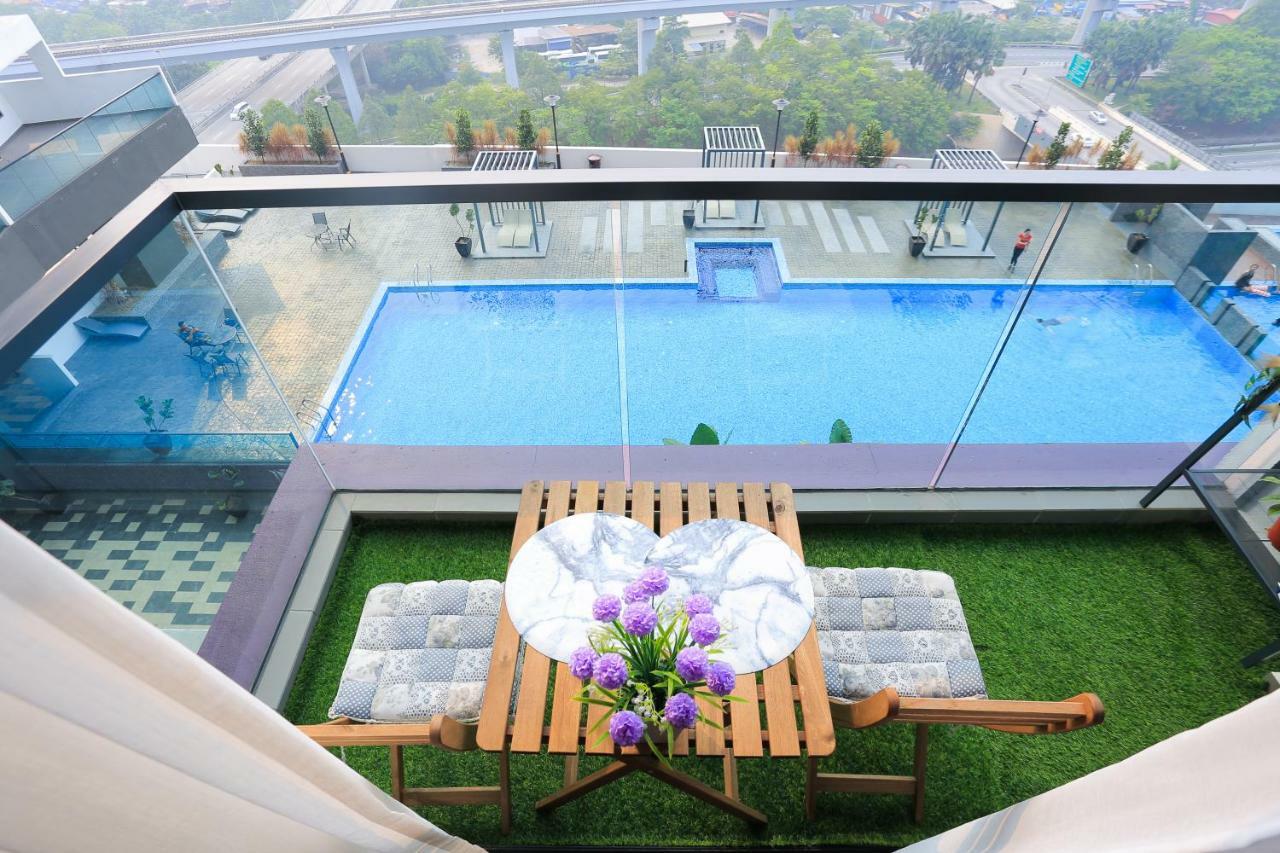 MLH Deluxe Studio Suites @ Landmark Residence Cheras Extérieur photo