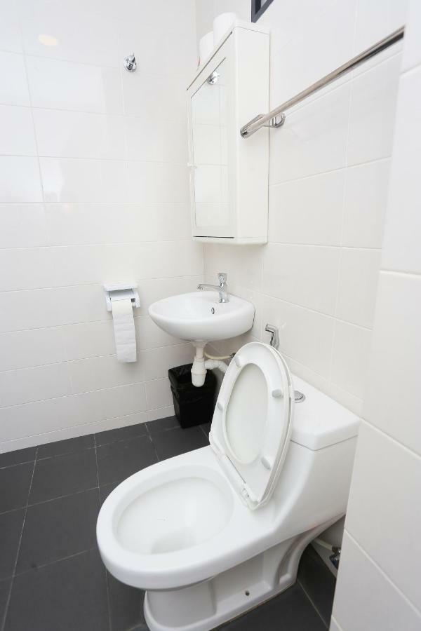 MLH Deluxe Studio Suites @ Landmark Residence Cheras Extérieur photo